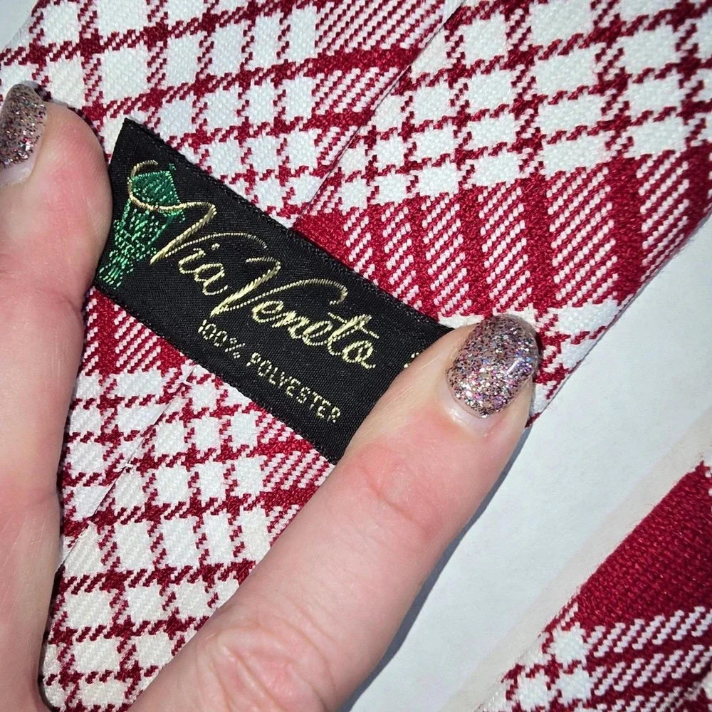 VINTAGE Red & White Checked Via Veneto 100% Polyester Tie‎